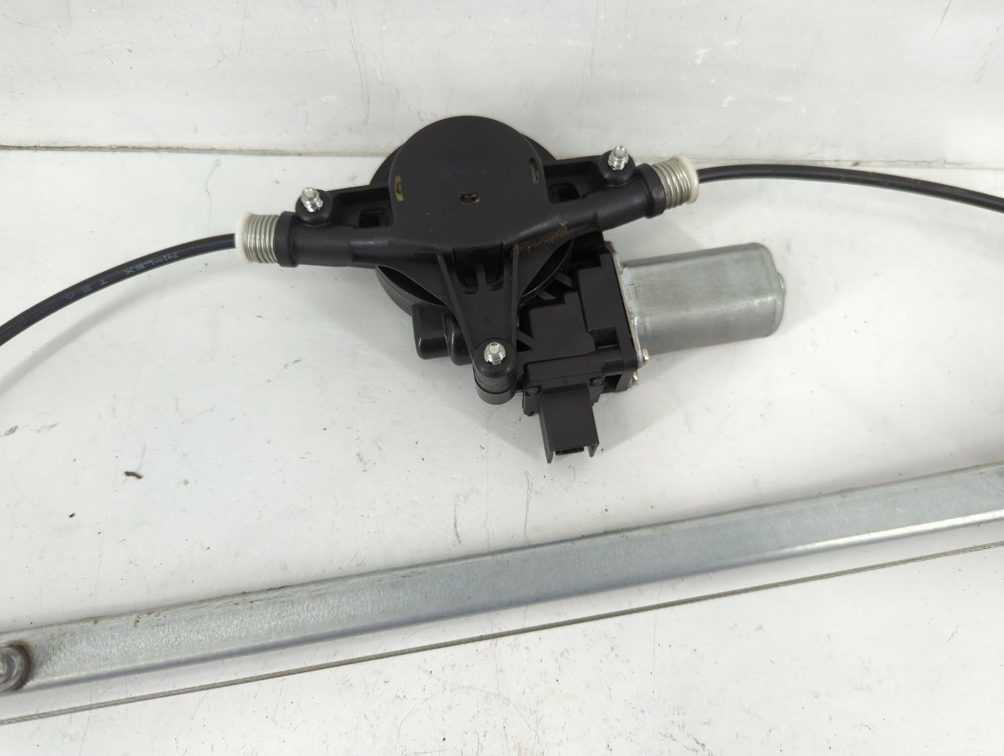 2010-2013 Mazda 3 Passenger Rear Right Power Window Motor - Oemusedautoparts1.com
