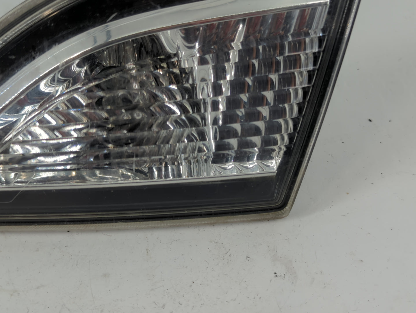 2010 Mazda 3 Passenger Right Side Tail Light Taillight Deck Lid Mounted - Oemusedautoparts1.com