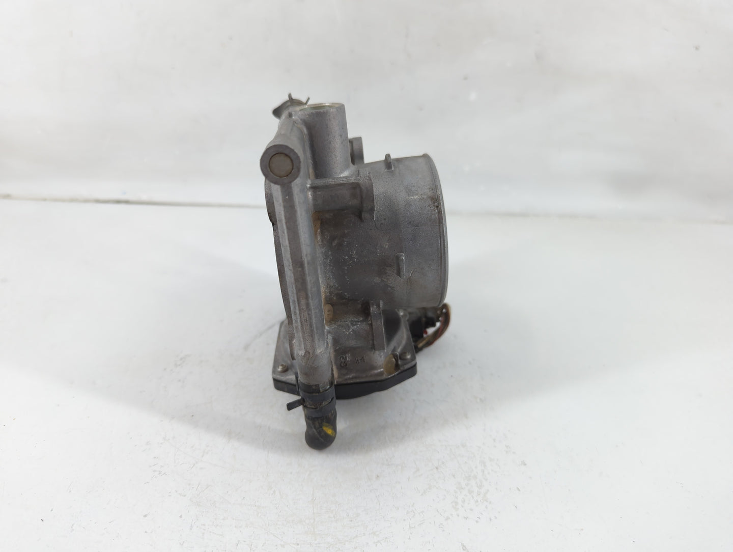 2012-2017 Mazda 5 Throttle Body P/N:9B4G-9F991-A Fits Fits 2009 2010 2011 2012 2013 2014 2015 2016 2017 OEM Used Auto Parts 