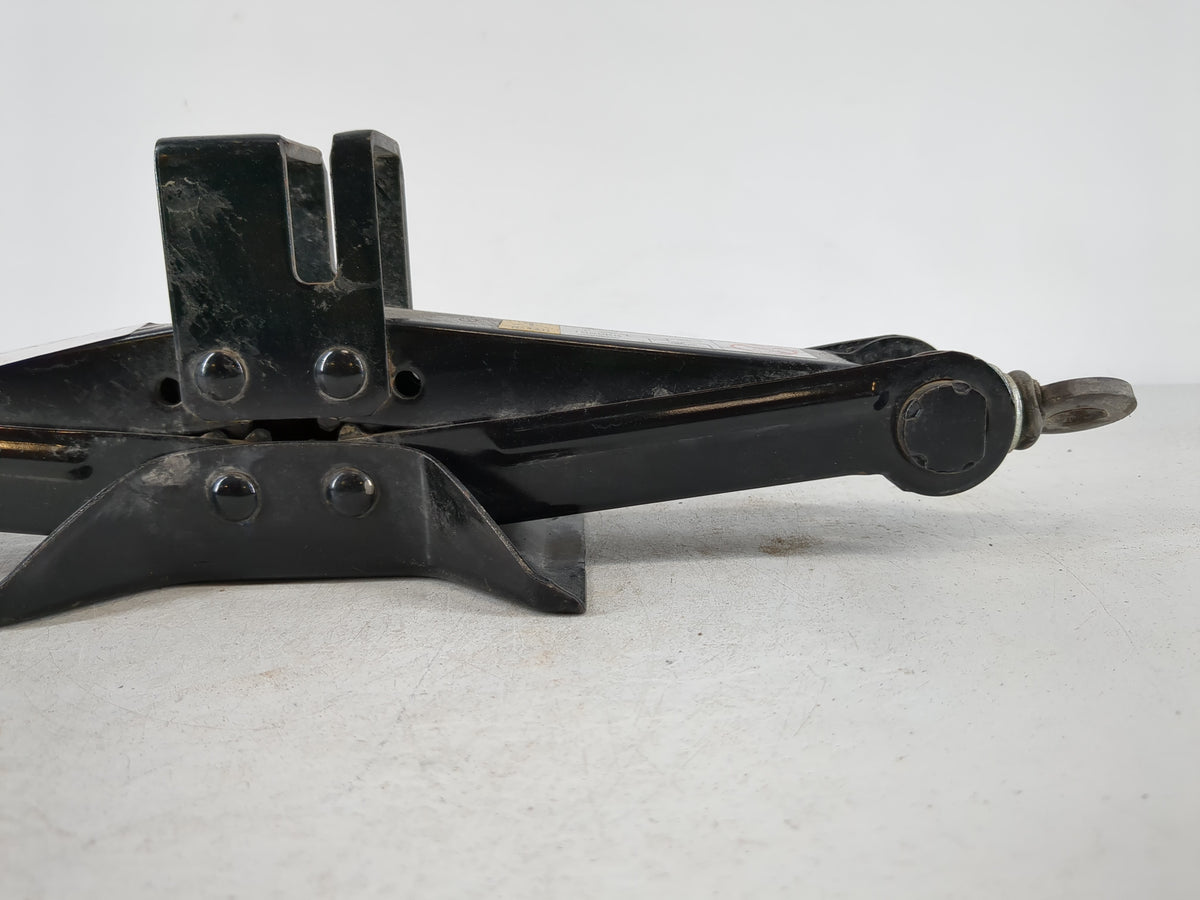 2013 Mazda 5 Spare Scissor Car Jack - Oemusedautoparts1.com
