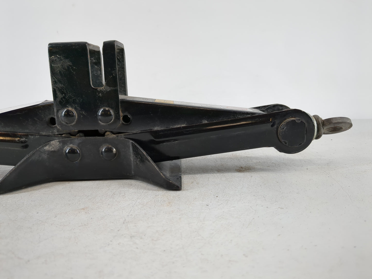 2013 Mazda 5 Spare Scissor Car Jack - Oemusedautoparts1.com