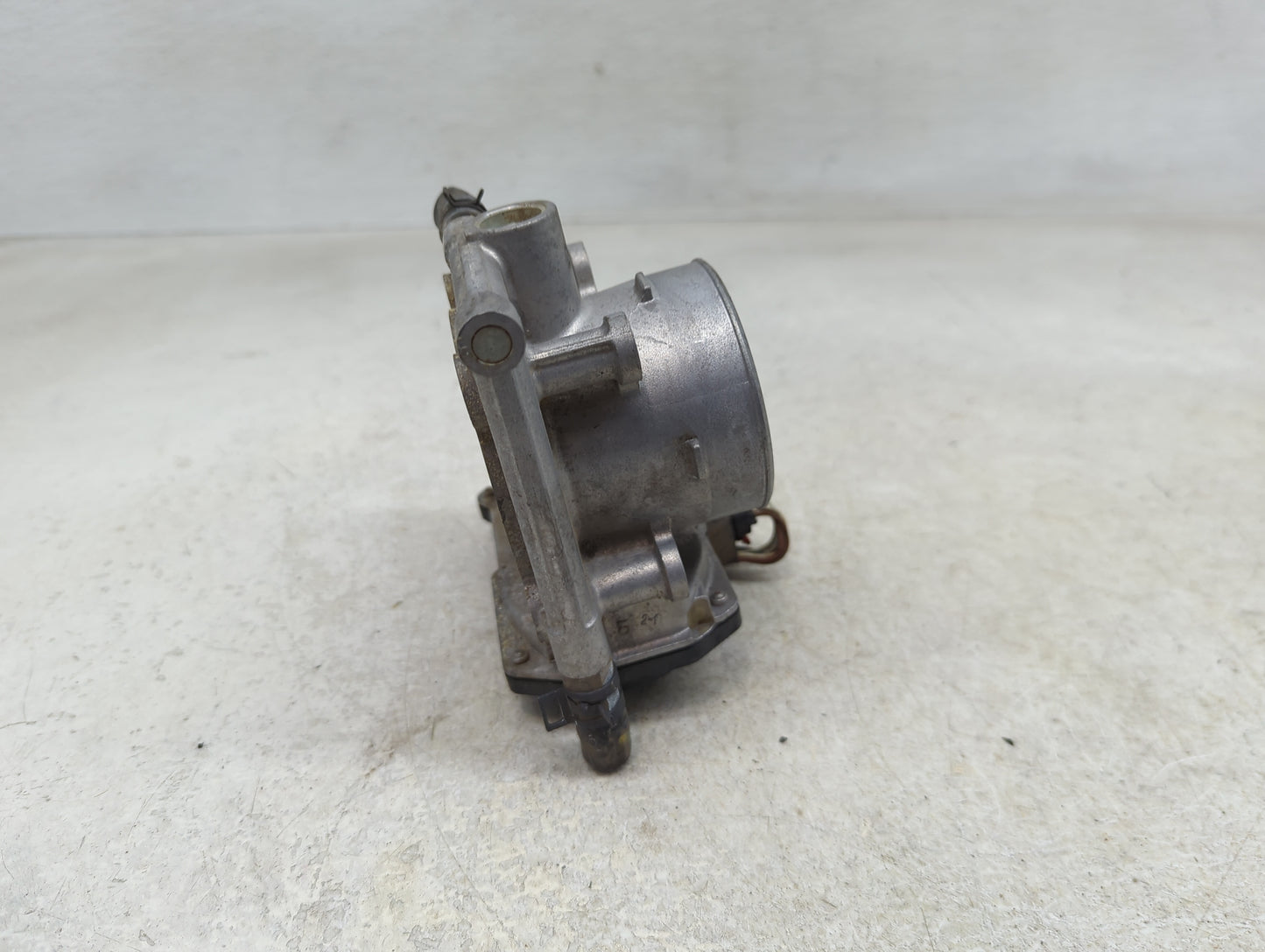 2012-2017 Mazda 5 Throttle Body P/N:L502 13 640 B 9B4G-9F991-A Fits Fits 2009 2010 2011 2012 2013 2014 2015 2016 2017 OEM Us