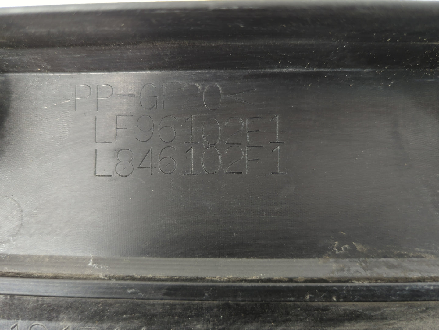 2013 Mazda 5 Engine Cover - Oemusedautoparts1.com