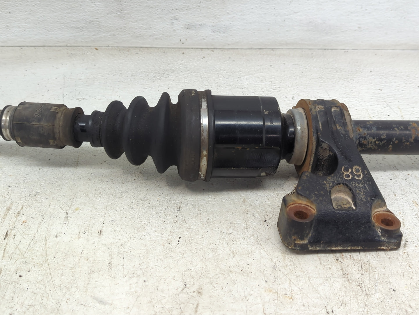 2012-2017 Mazda 5 Axle Shaft Front Passenger Cv C/v - Oemusedautoparts1.com
