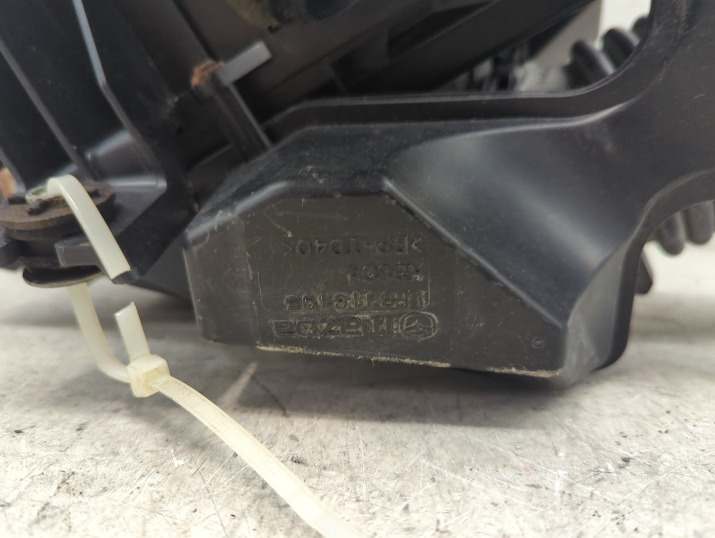 2012-2017 Mazda 5 Air Cleaner Intake-duct Hose Tube 1495413 - Oemusedautoparts1.com