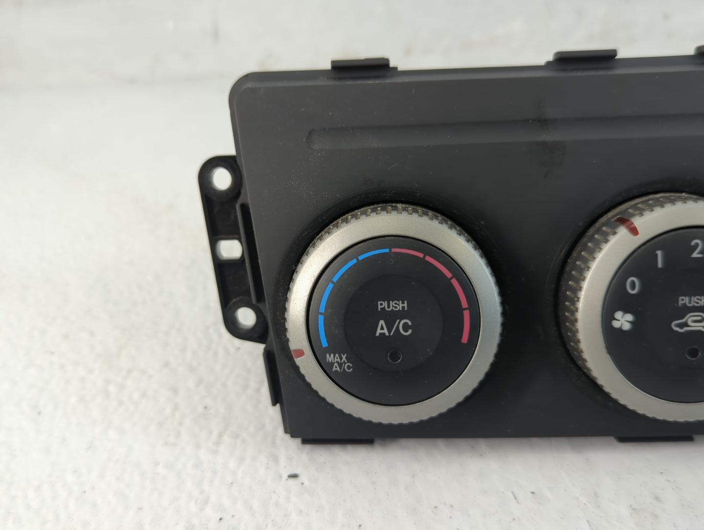 2009-2013 Mazda 6 Climate Control Module Temperature AC/Heater Replacement P/N:5037226072J GS3L 61190E Fits OEM Used Auto Pa