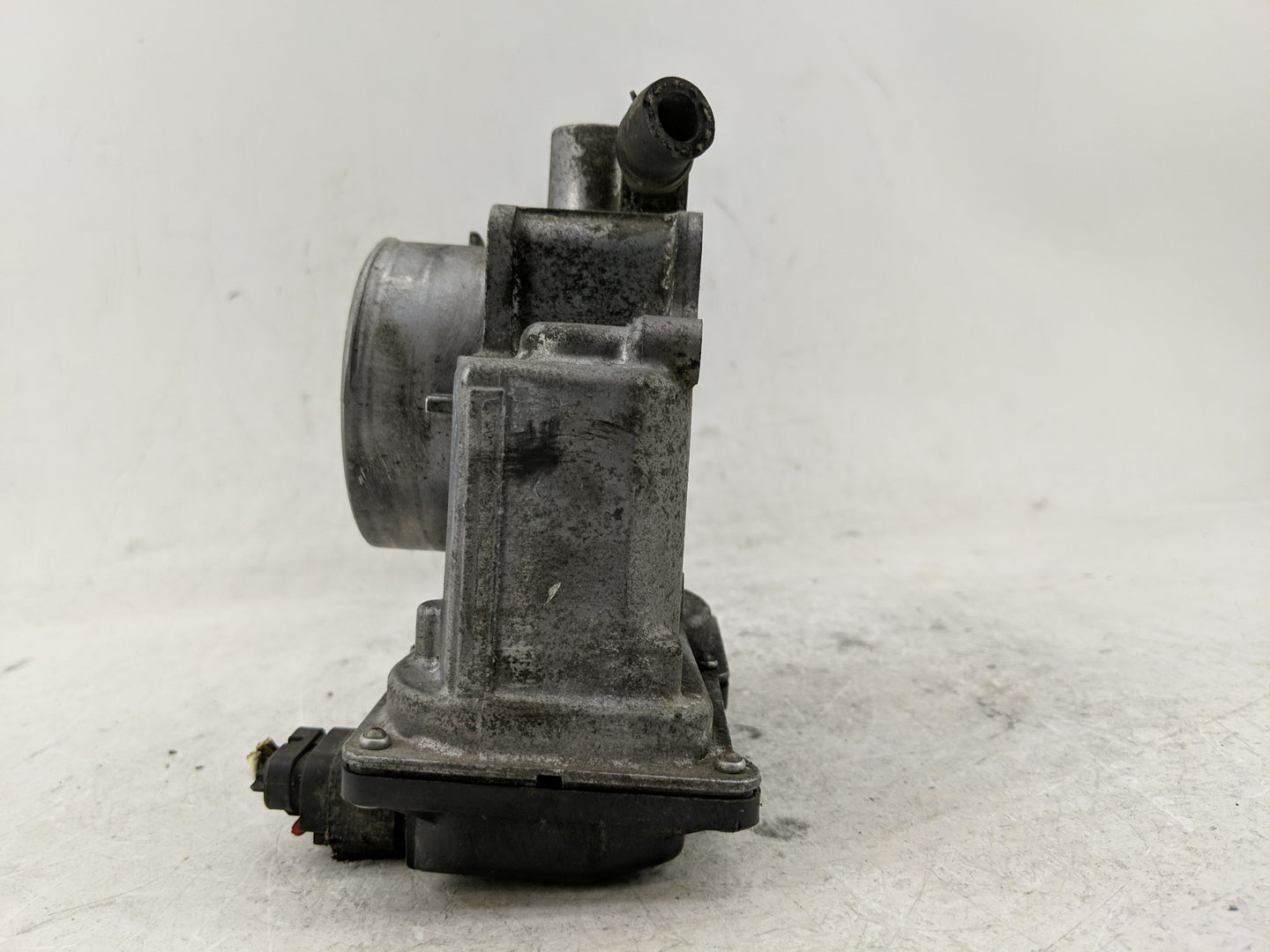 2009-2013 Mazda 6 Throttle Body P/N:9B4G-9F991 A Fits Fits 2009 2010 2011 2012 2013 2014 2015 2016 2017 OEM Used Auto Parts 