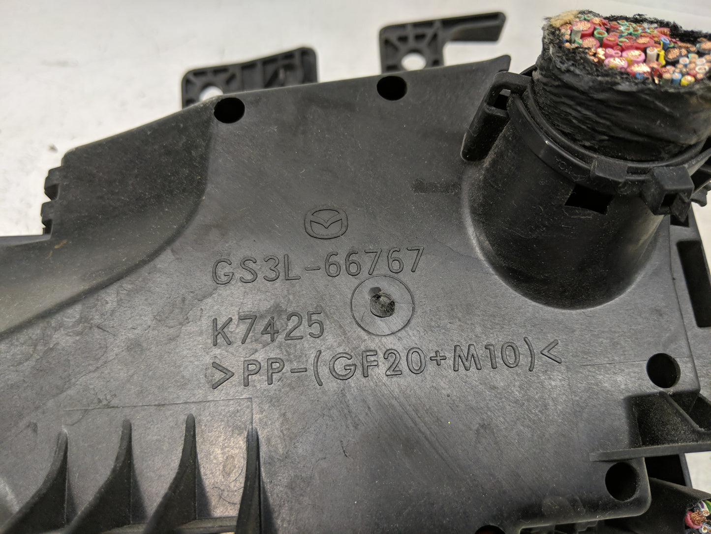2011-2013 Mazda 6 Fusebox Fuse Box Panel Relay Module P/N:KD45-675X0 C Fits Fits 2011 2012 2013 OEM Used Auto Parts - Oemuse