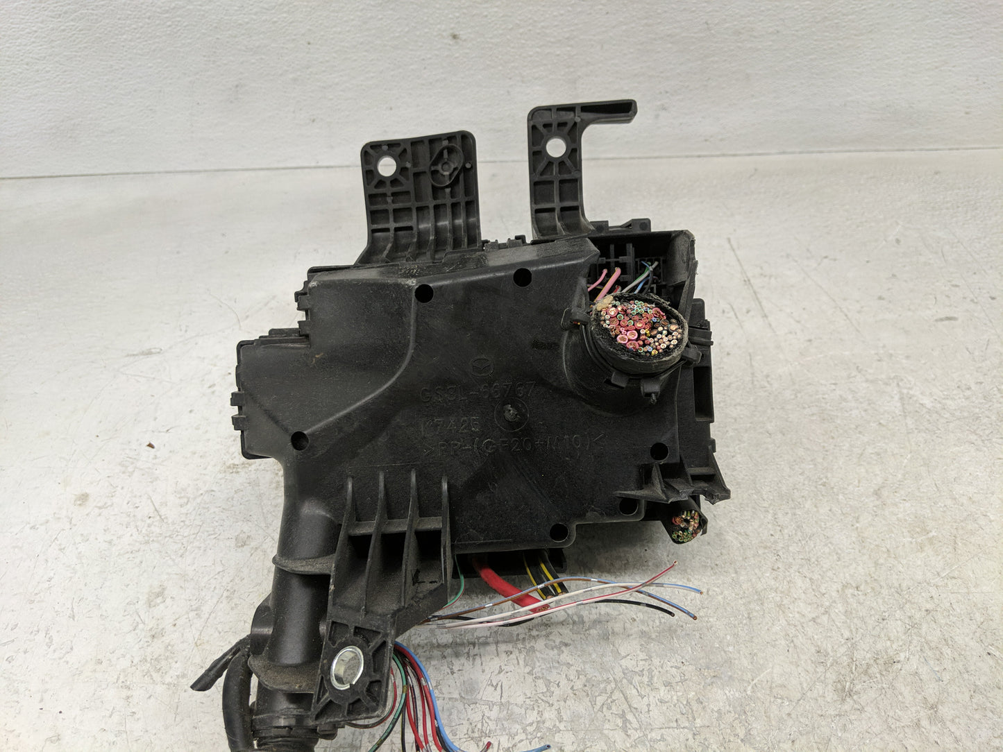 2011-2013 Mazda 6 Fusebox Fuse Box Panel Relay Module P/N:KD45-675X0 C Fits Fits 2011 2012 2013 OEM Used Auto Parts - Oemuse