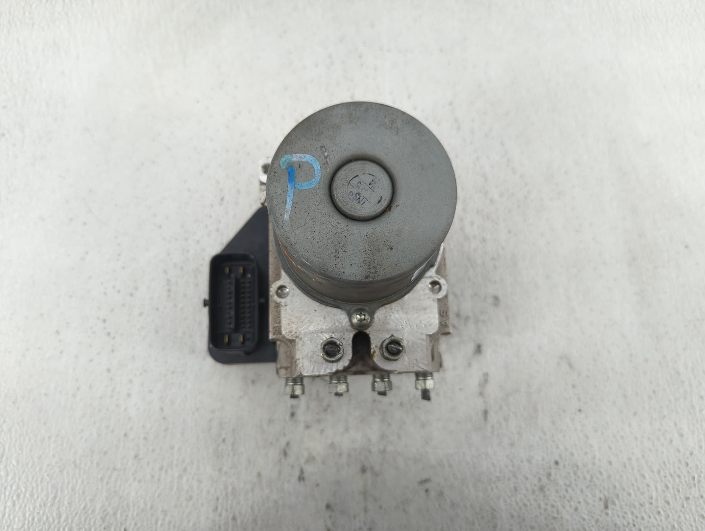 2011-2013 Mazda 6 ABS Pump Control Module Replacement P/N:133800-9355 GEG1-437A0 Fits Fits 2011 2012 2013 OEM Used Auto Part