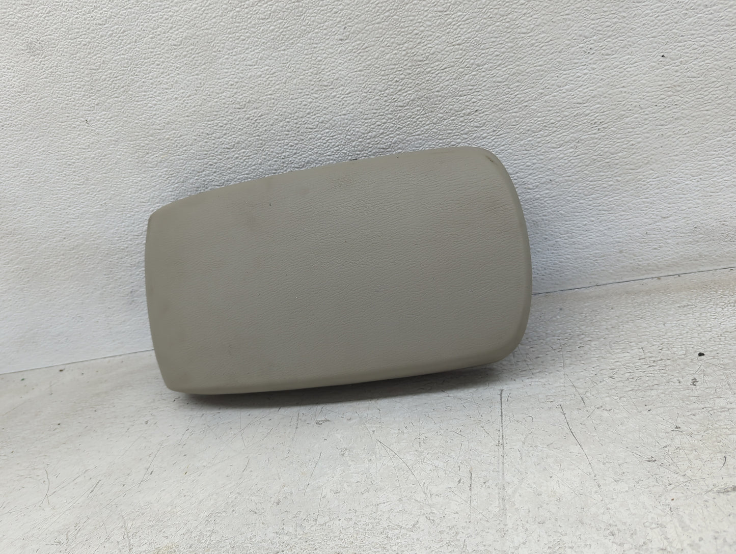 2013 Mazda Cx-5 Center Console Armrest Cover Lid Fits OEM Used Auto Parts - Oemusedautoparts1.com