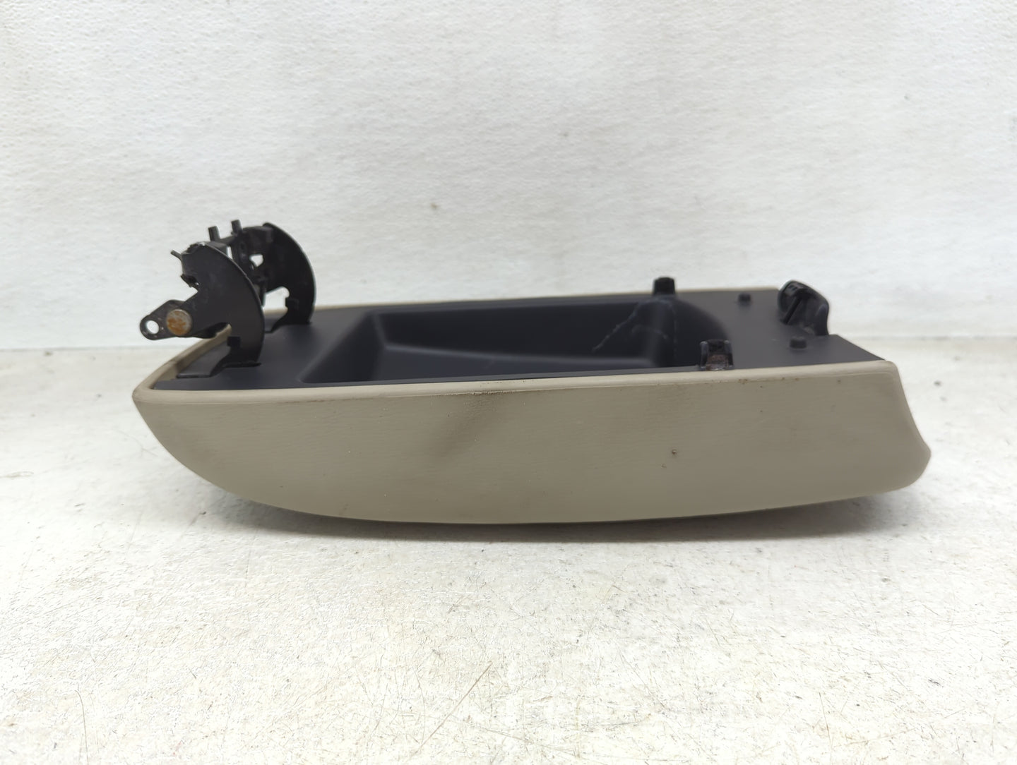 2013 Mazda Cx-5 Center Console Armrest Cover Lid Fits OEM Used Auto Parts - Oemusedautoparts1.com
