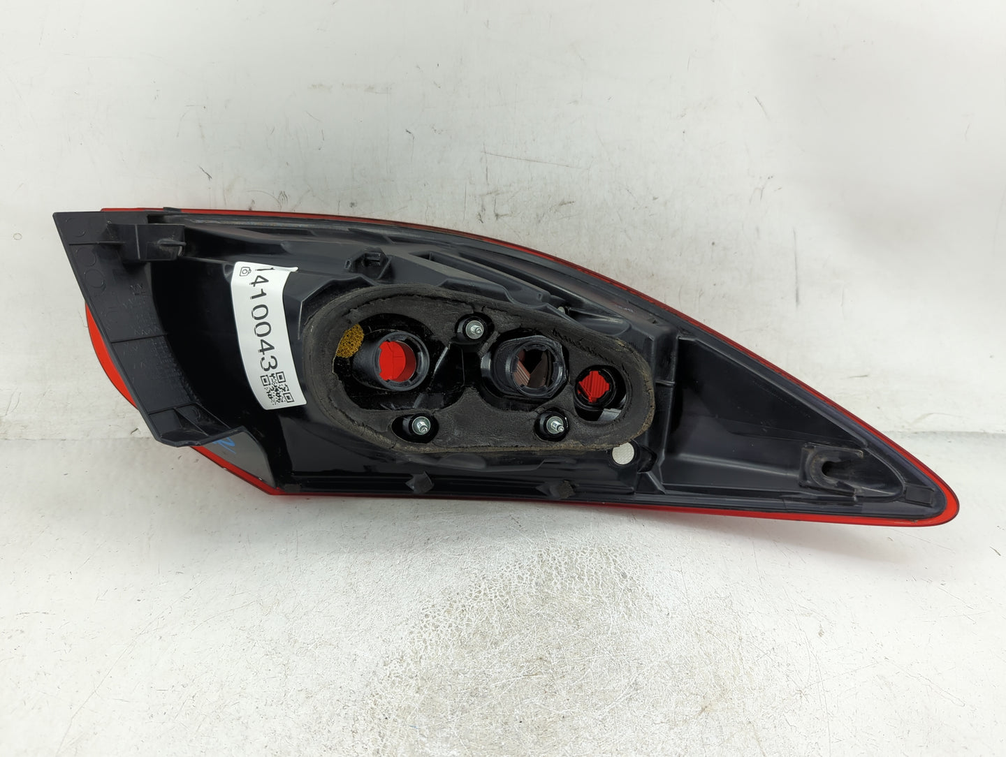 2013-2016 Mazda Cx-5 Tail Light Assembly Passenger Right OEM Fits Fits 2013 2014 2015 2016 OEM Used Auto Parts - Oemusedauto
