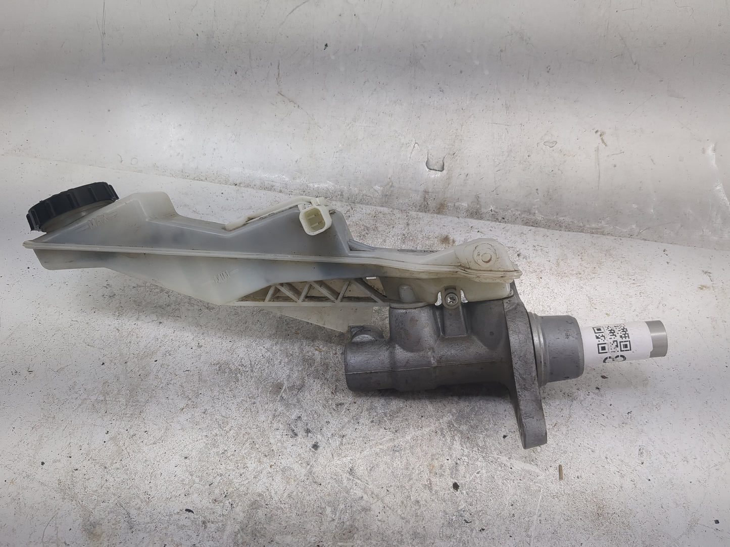 2013 Mazda Cx-5 Brake Master Cylinder - Oemusedautoparts1.com