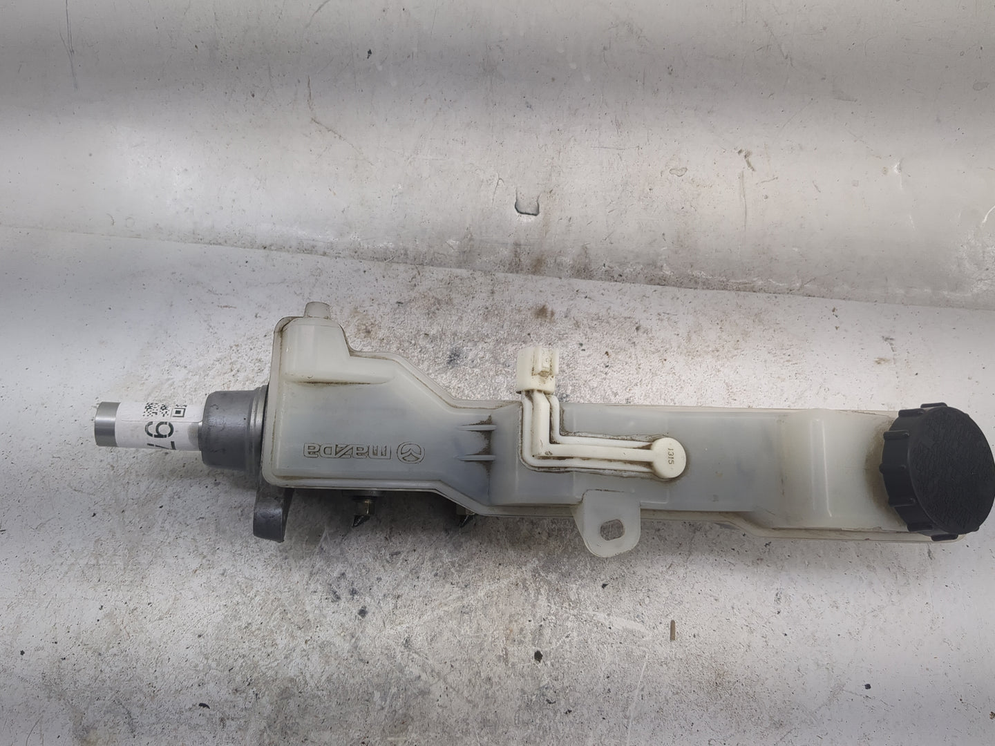 2013 Mazda Cx-5 Brake Master Cylinder - Oemusedautoparts1.com