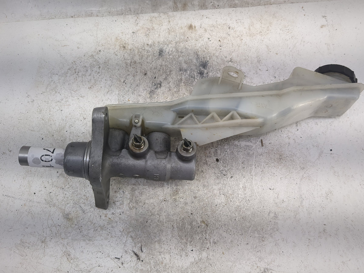 2013 Mazda Cx-5 Brake Master Cylinder - Oemusedautoparts1.com