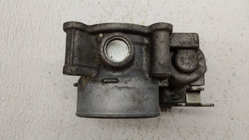2013-2014 Mazda Cx-5 Throttle Body P/N:PE01 13 640 A PE01 13 640 B, 152009S18, 640 K4238 6R26 Fits Fits 2012 2013 2014 OEM Used Auto Parts