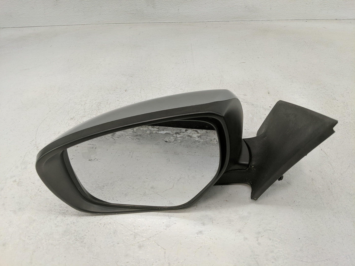 2013 Mazda Cx-9 Side Mirror Replacement Driver Left View Door Mirror Fits OEM Used Auto Parts - Oemusedautoparts1.com
