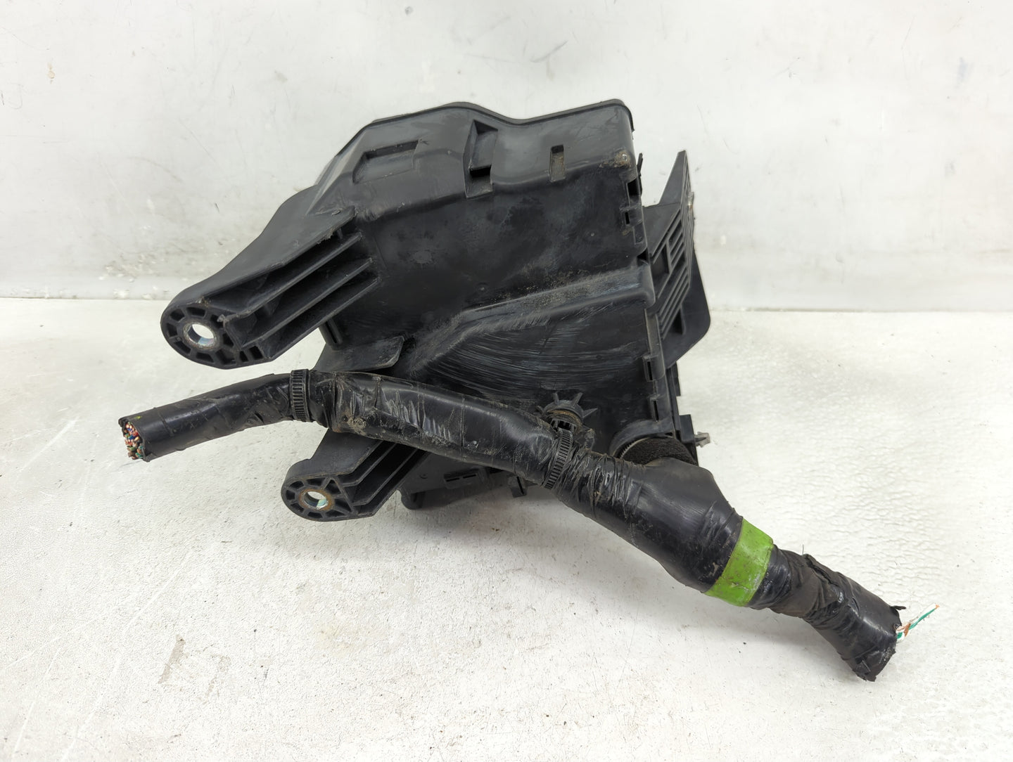 2013-2015 Mazda Cx-9 Fusebox Fuse Box Panel Relay Module Fits Fits 2013 2014 2015 OEM Used Auto Parts - Oemusedautoparts1.co
