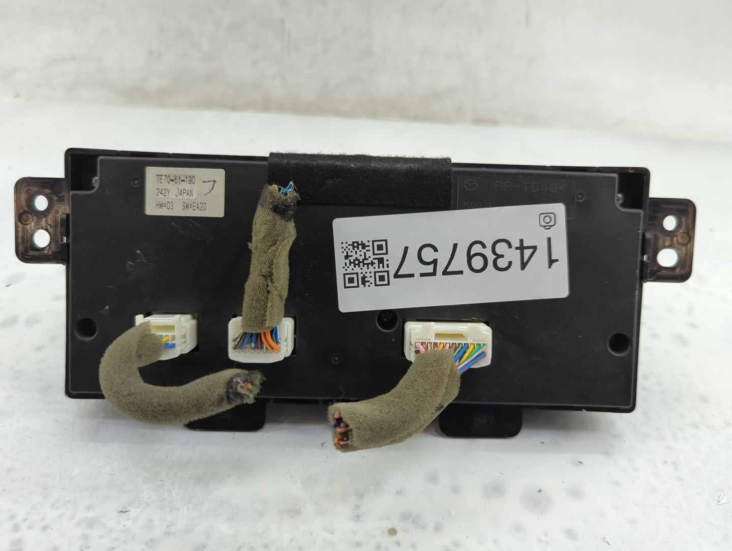 2010-2015 Mazda Cx-9 Climate Control Module Temperature AC/Heater Replacement P/N:TE70-61-190 Fits OEM Used Auto Parts - Oem