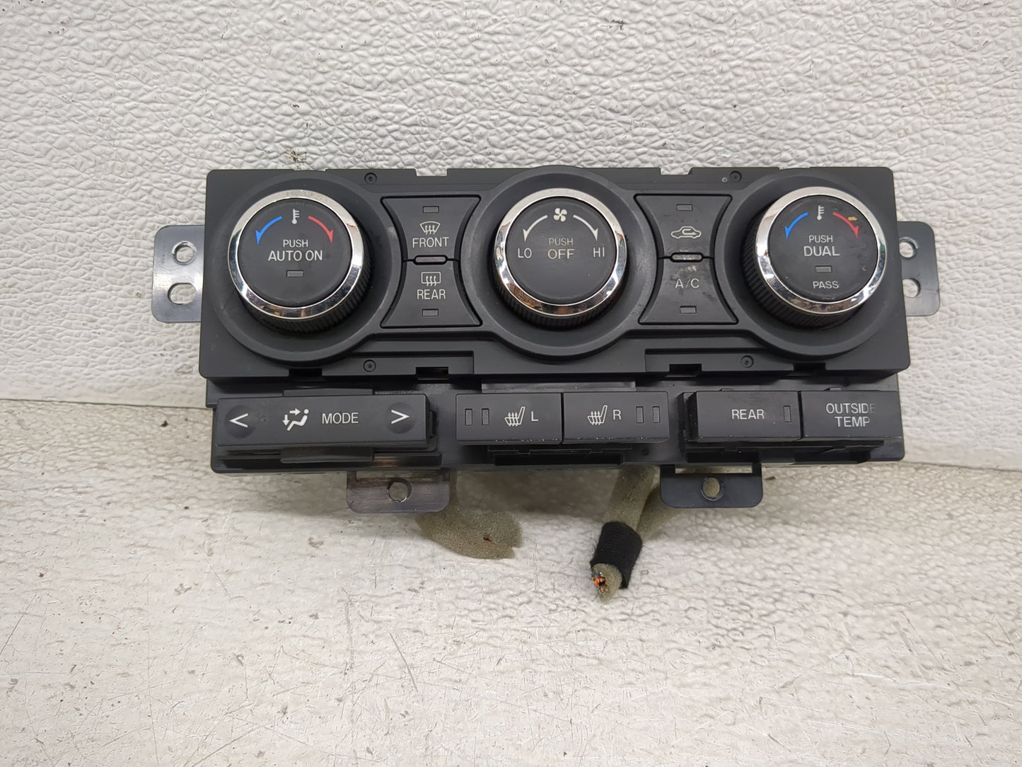 2010-2015 Mazda Cx-9 Climate Control Module Temperature AC/Heater Replacement P/N:TE70-61-190 Fits OEM Used Auto Parts - Oem