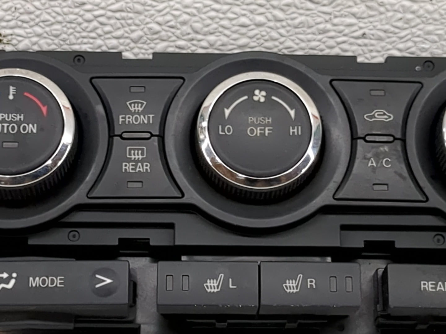 2010-2015 Mazda Cx-9 Climate Control Module Temperature AC/Heater Replacement P/N:TE70-61-190 Fits OEM Used Auto Parts - Oem