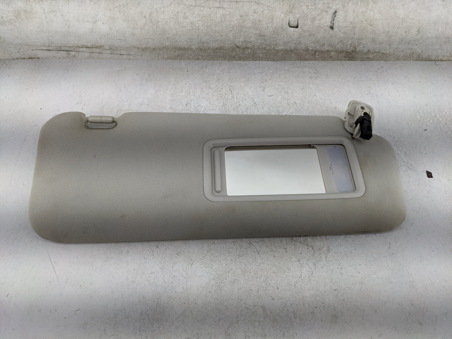 2010-2015 Mazda Cx-9 Sun Visor Shade Replacement Passenger Right Mirror Fits Fits 2010 2011 2012 2013 2014 2015 OEM Used Aut
