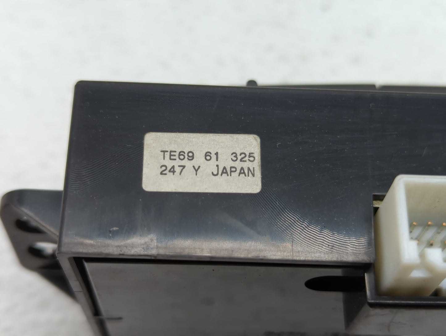 2010-2015 Mazda Cx-9 Climate Control Module Temperature AC/Heater Replacement P/N:TE69 61 325 Fits OEM Used Auto Parts - Oem