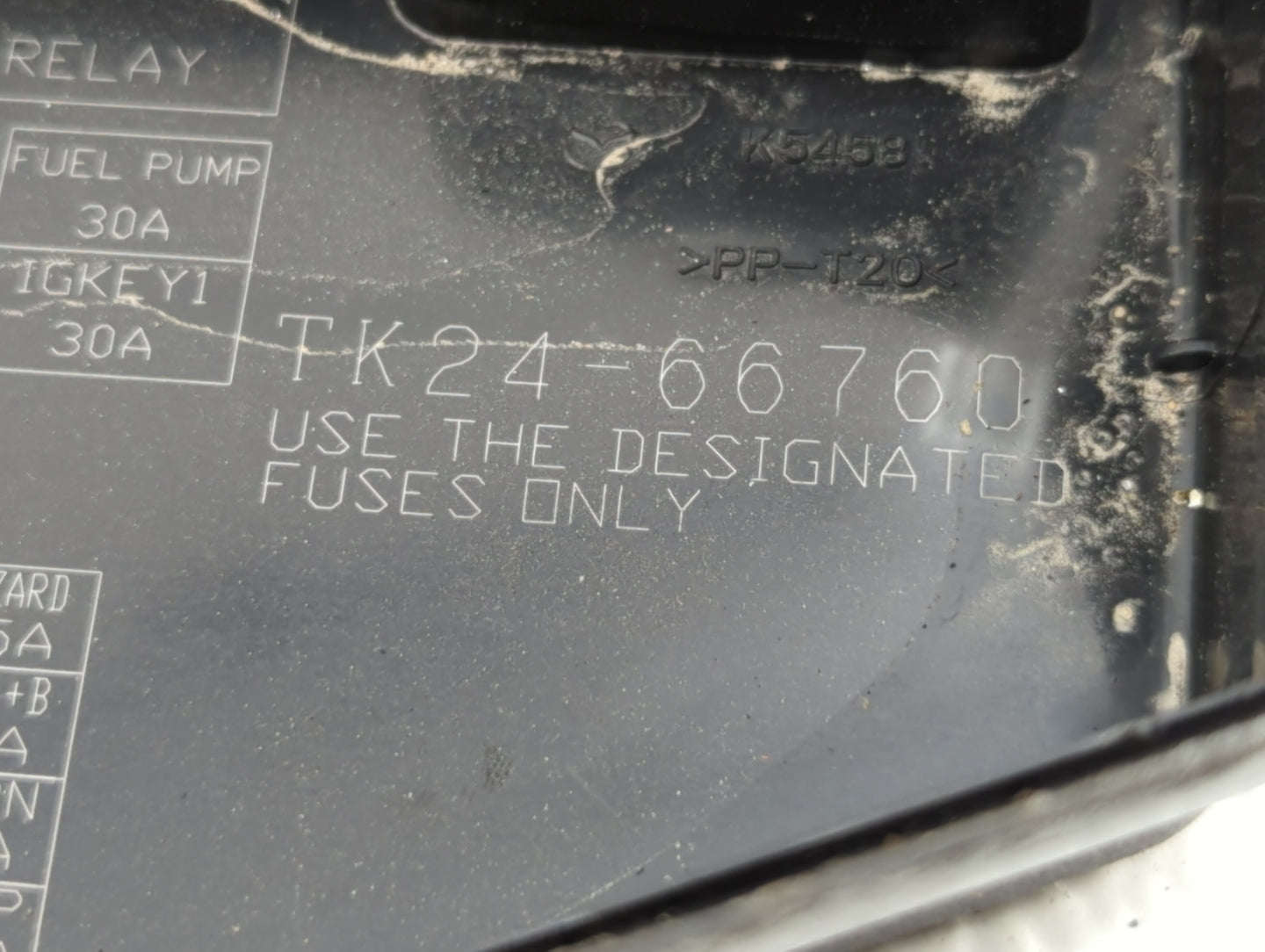 2013-2015 Mazda Cx-9 Fusebox Fuse Box Panel Relay Module P/N:TK24-66760 Fits Fits 2013 2014 2015 OEM Used Auto Parts - Oemus