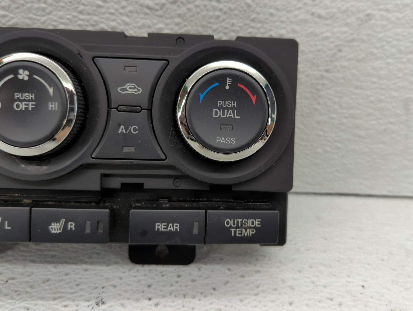 2010-2015 Mazda Cx-9 Climate Control Module Temperature AC/Heater Replacement P/N:TE70-61-190 Fits OEM Used Auto Parts - Oem