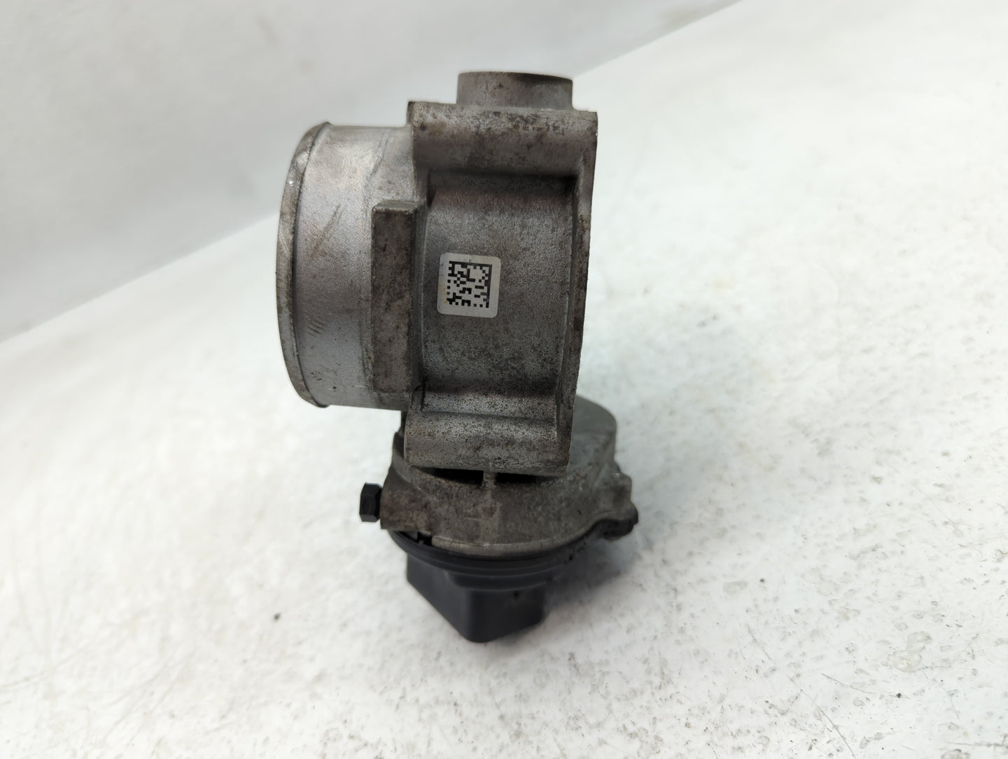 2007-2015 Mazda Cx-9 Throttle Body P/N:7T4E-9F991-GA Fits Fits 2007 2008 2009 2010 2011 2012 2013 2014 2015 OEM Used Auto Pa