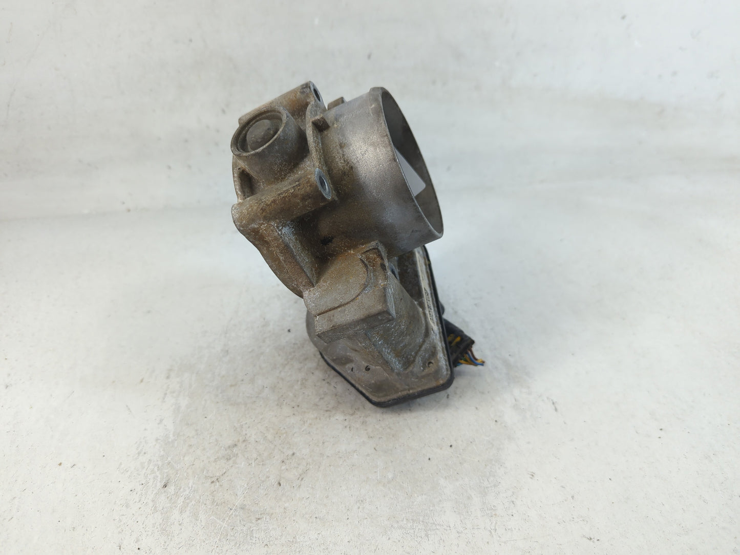 2007-2015 Mazda Cx-9 Throttle Body P/N:7T4E-9F991-GA Fits Fits 2007 2008 2009 2010 2011 2012 2013 2014 2015 OEM Used Auto Pa