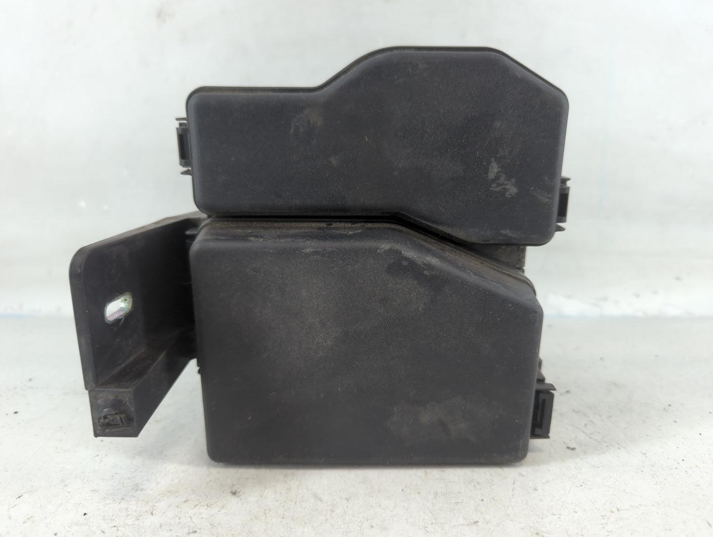 2013-2015 Mazda Cx-9 Fusebox Fuse Box Panel Relay Module P/N:TK24-66760 Fits Fits 2013 2014 2015 OEM Used Auto Parts - Oemus