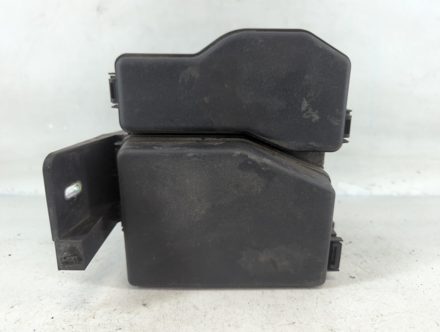 2013-2015 Mazda Cx-9 Fusebox Fuse Box Panel Relay Module P/N:TK24-66760 Fits Fits 2013 2014 2015 OEM Used Auto Parts - Oemus