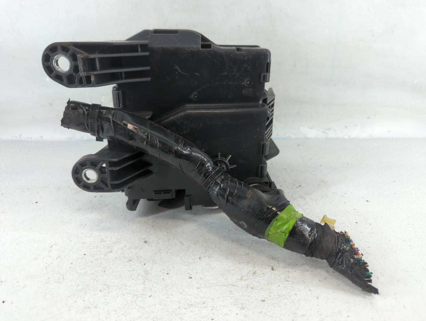 2013-2015 Mazda Cx-9 Fusebox Fuse Box Panel Relay Module P/N:TK24-66760 Fits Fits 2013 2014 2015 OEM Used Auto Parts - Oemus