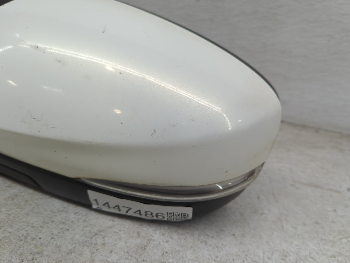 2013 Mazda Cx9 Driver Side View Mirror - Left Door Mirror OEM Used - Oemusedautoparts1.com