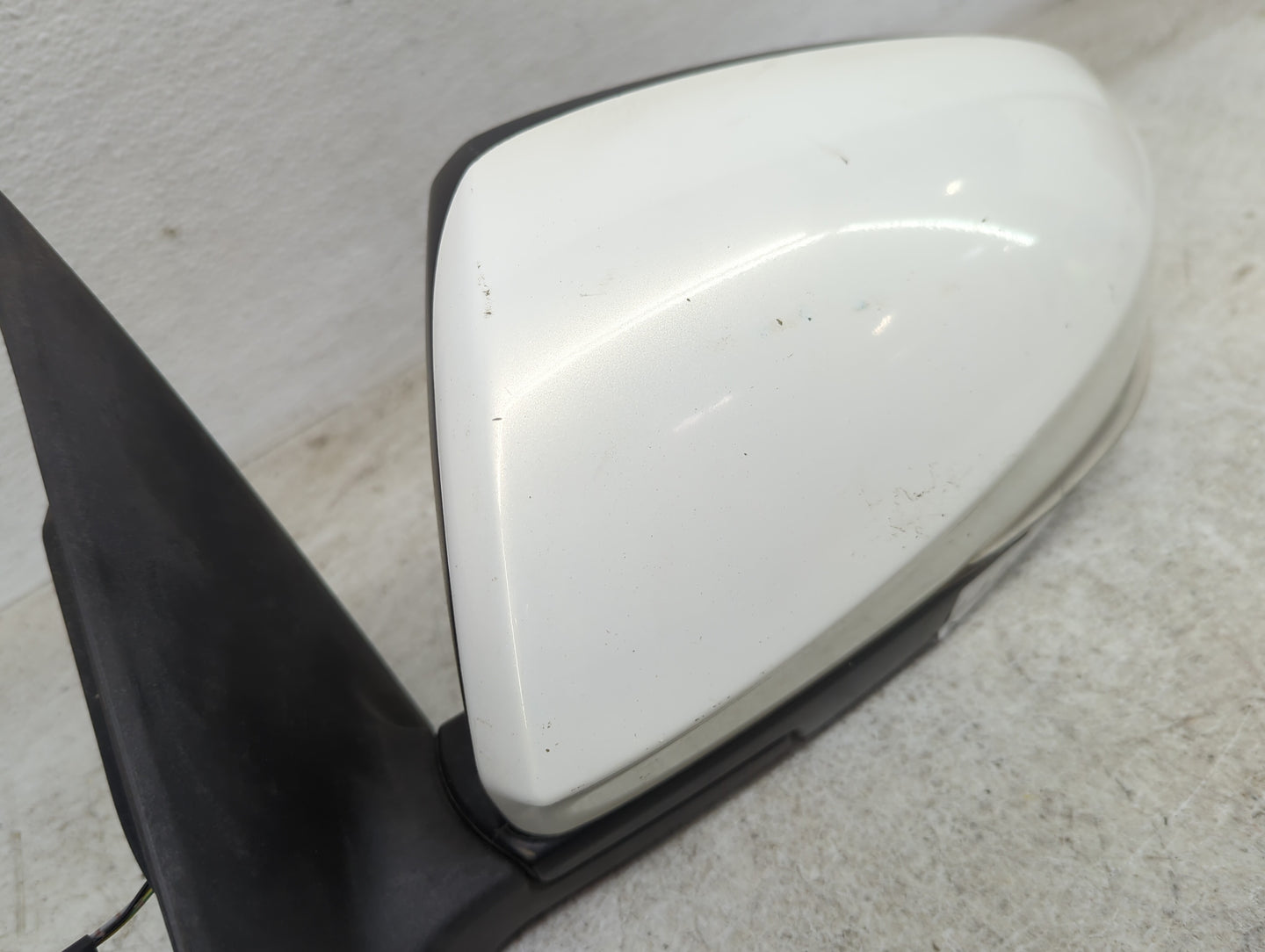 2013 Mazda Cx9 Driver Side View Mirror - Left Door Mirror OEM Used - Oemusedautoparts1.com