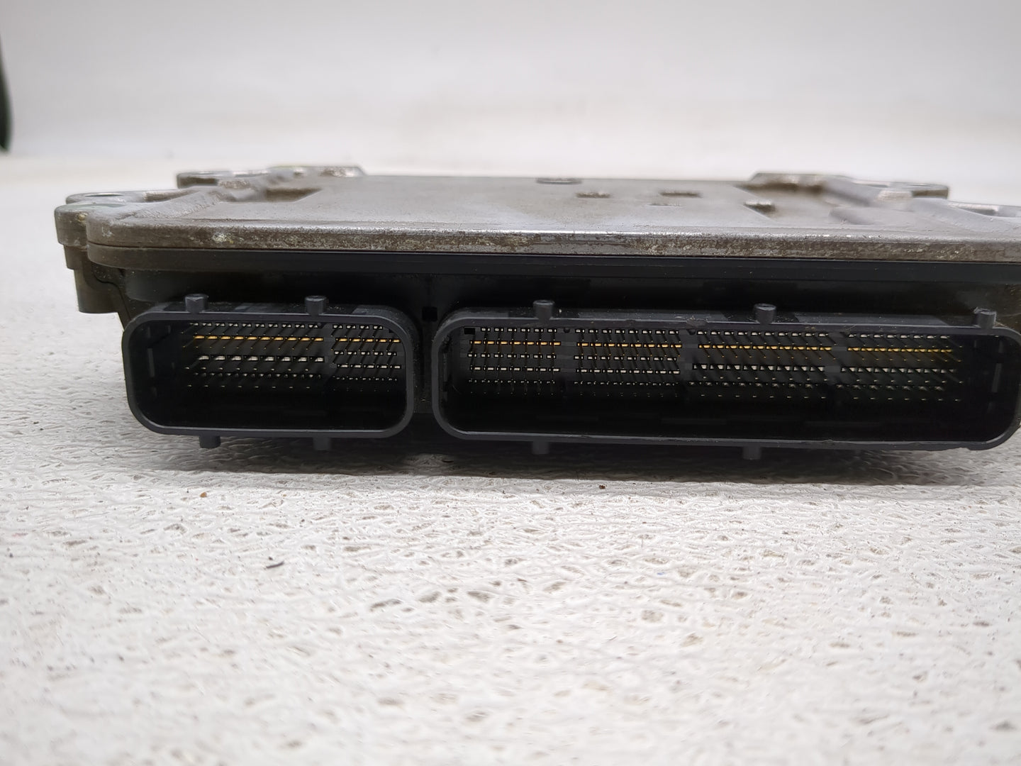 2013 Mazda Mazda3 PCM Engine Control Computer ECU ECM PCU OEM P/N:PE08 18 881P E6T62672HP7 Fits Fits 2012 OEM Used Auto Part