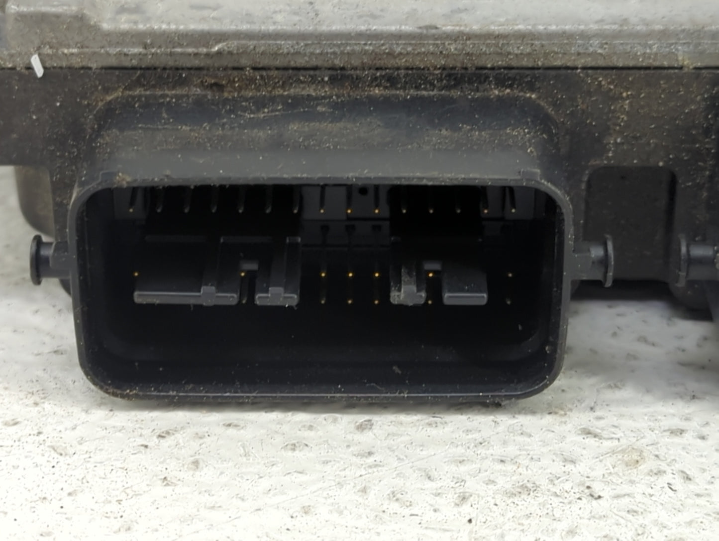 2013 Mazda Mazda3 PCM Engine Control Computer ECU ECM PCU OEM P/N:LFND 18 881 E6T64672HK Fits Fits 2012 OEM Used Auto Parts 