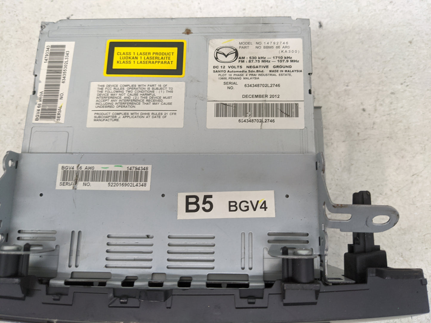 2013 Mazda Mazda3 Radio AM FM Cd Player Receiver Replacement P/N:14792746 BBM566AR0, 14793343, 14794348 Fits Fits 2012 OEM U