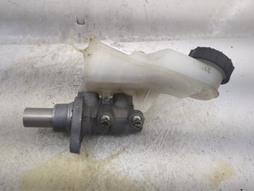 2013 Mazda Mazda3 Brake Master Cylinder - Oemusedautoparts1.com