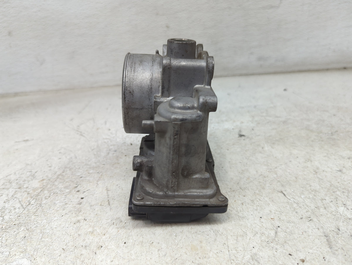 2013 Mazda Mazda3 Throttle Body P/N:1370 13 640 K4238 Fits OEM Used Auto Parts - Oemusedautoparts1.com