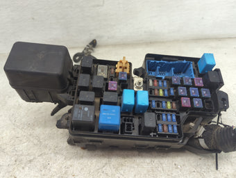 compare product 2013 Mazda Mazda 3 Fusebox Fuse Box Panel Relay Module P/N:LF4918 AC835221, K6021, V21514-407-X501 Fits OEM Used Auto Parts