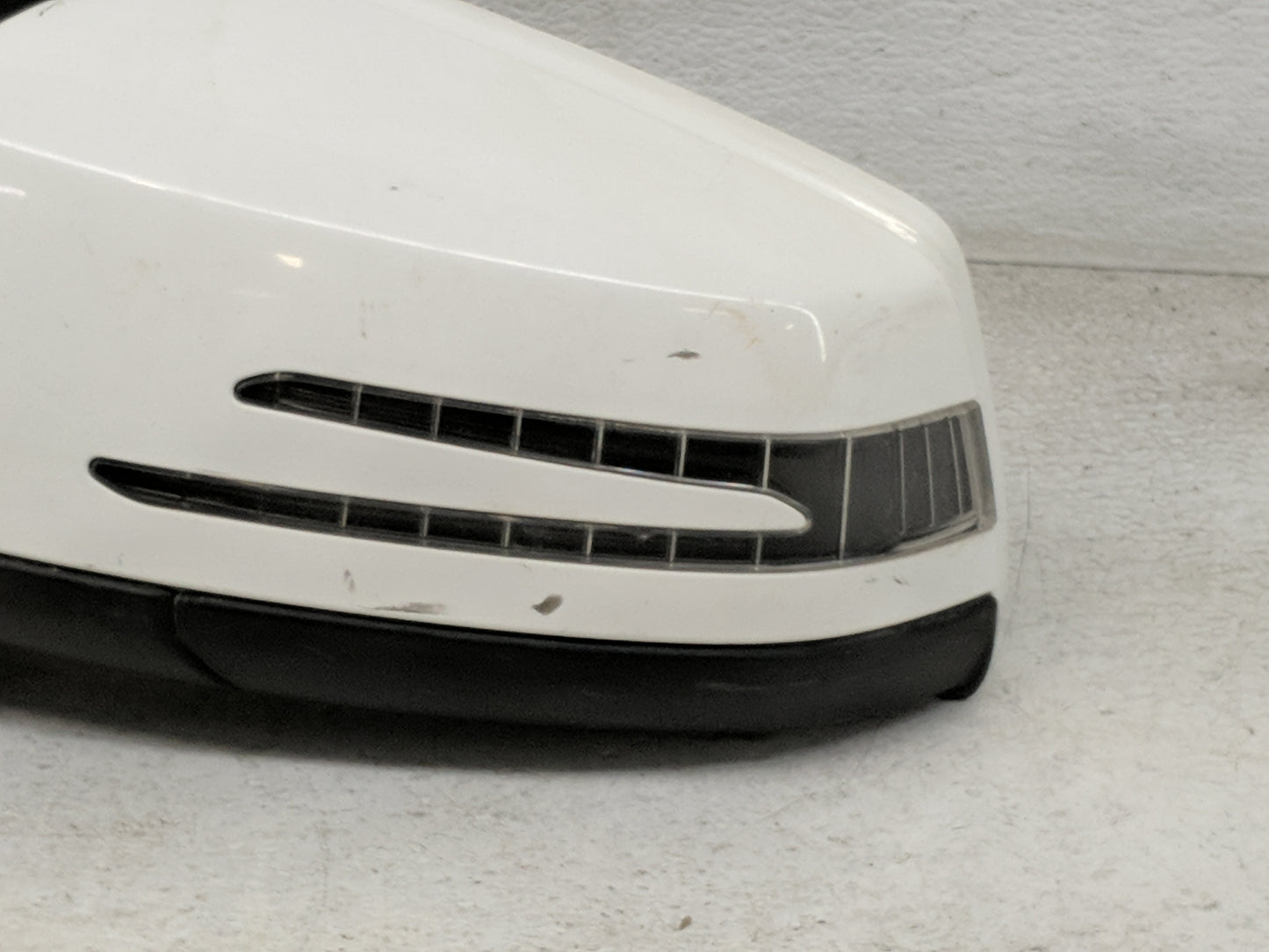 2013 Mercedes-Benz C-Class Driver Side View Mirror - Left Door Mirror OEM Used - Oemusedautoparts1.com