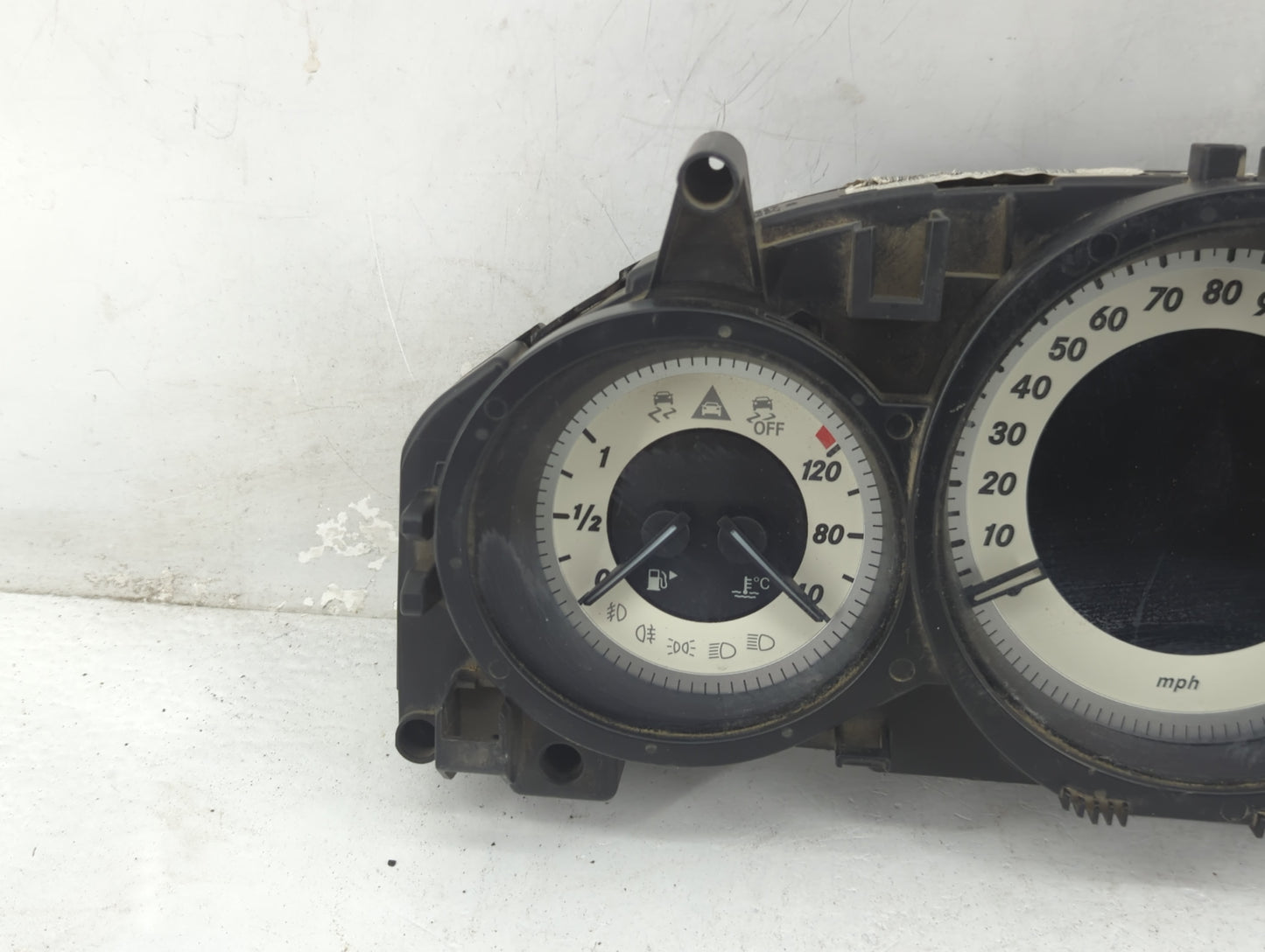 2013 Mercedes-Benz C-Class Instrument Cluster Speedometer Gauges P/N:A2049004409 2049017102, 2049022803, 2049022903 Fits OEM
