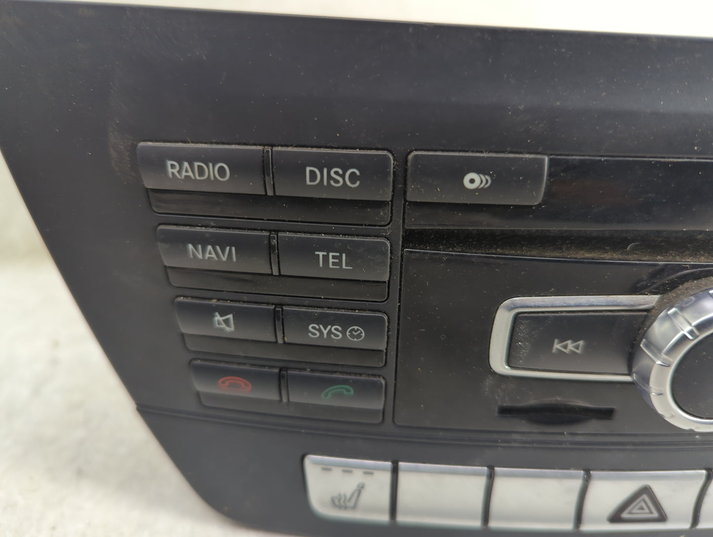 2013 Mercedes-Benz C-Class Radio AM FM Cd Player Receiver Replacement P/N:A2049004911 A2049014103 Fits OEM Used Auto Parts -