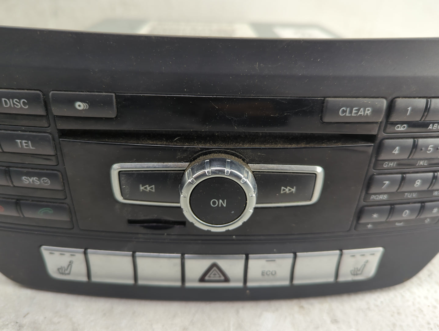 2013 Mercedes-Benz C-Class Radio AM FM Cd Player Receiver Replacement P/N:A2049004911 A2049014103 Fits OEM Used Auto Parts -