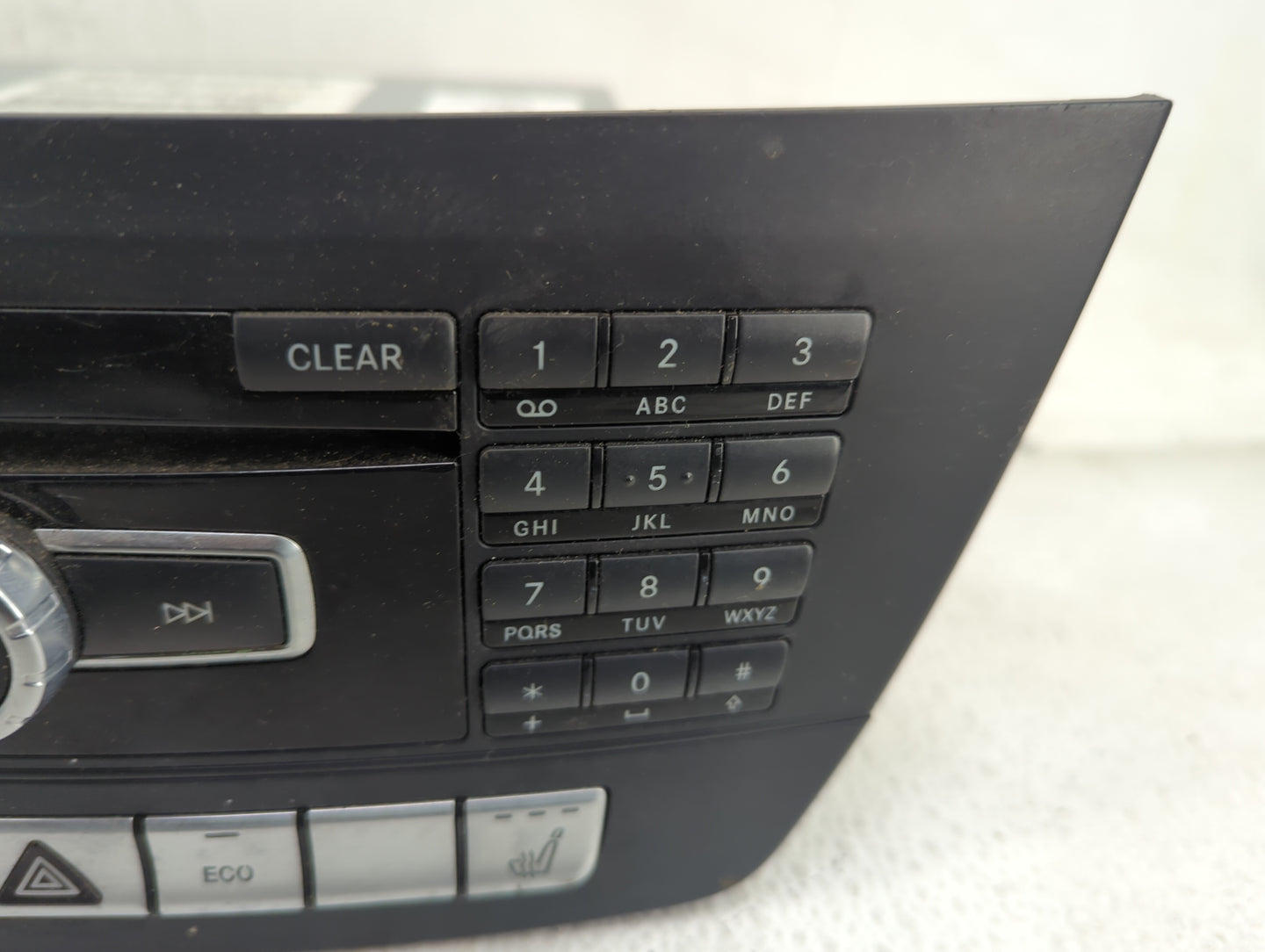 2013 Mercedes-Benz C-Class Radio AM FM Cd Player Receiver Replacement P/N:A2049004911 A2049014103 Fits OEM Used Auto Parts -
