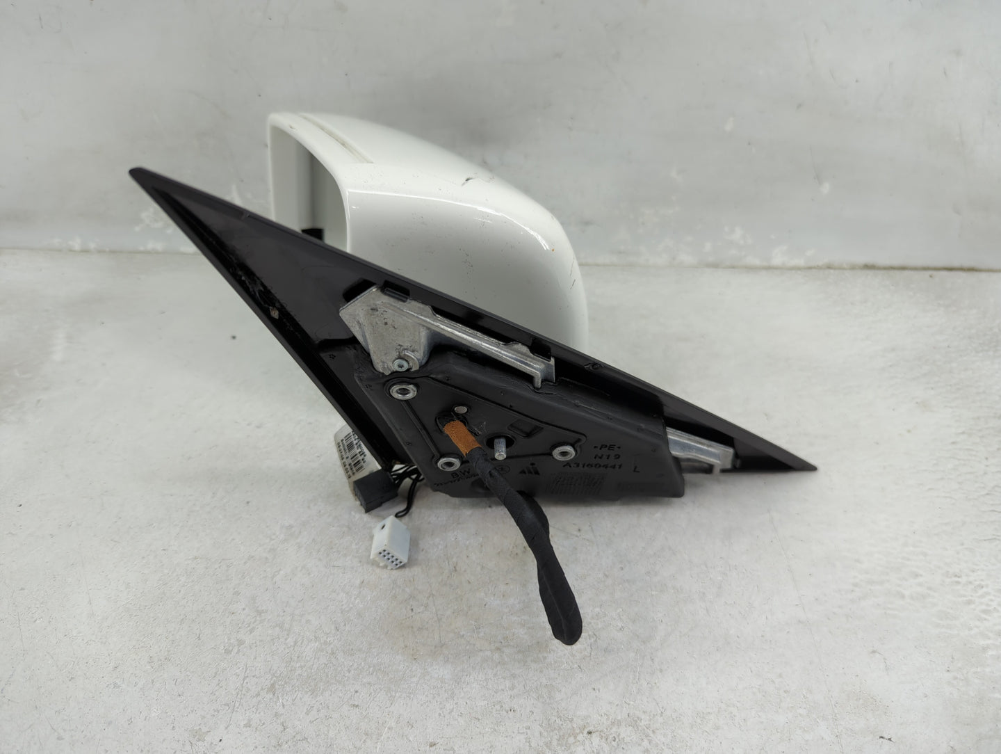 2013 Mercedes-Benz C-Class Driver Side View Mirror - Left Door Mirror OEM Used - Oemusedautoparts1.com
