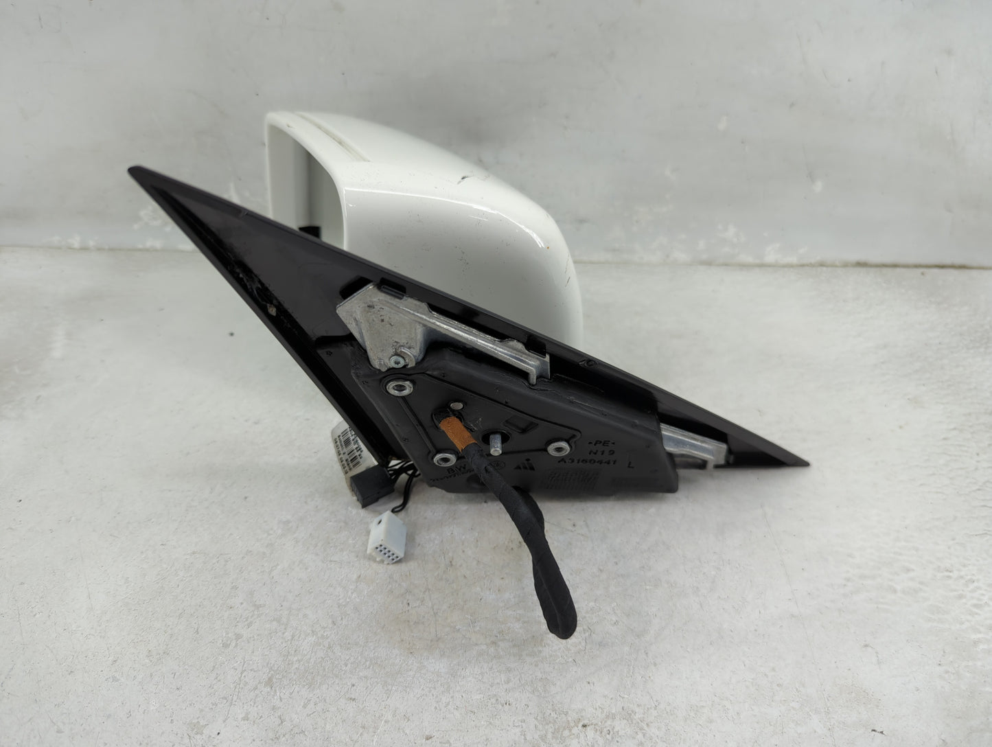 2013 Mercedes-Benz C-Class Driver Side View Mirror - Left Door Mirror OEM Used - Oemusedautoparts1.com